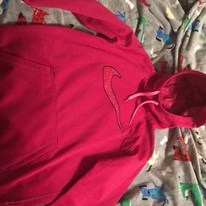 Nike therma fit women’s small hoodie